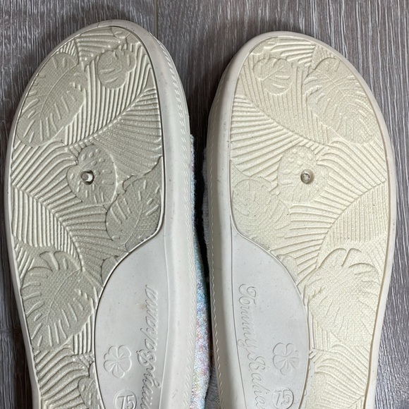 NWOT Tommy Bahama Slip On Memory Foam Multicolor Sneaker Shoes 7.5 - Picture 12 of 15